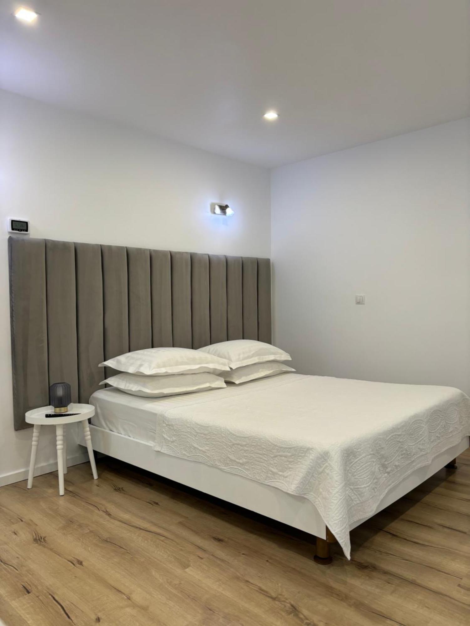 Apartament Luna เปียตราเนียมซ์ ภายนอก รูปภาพ