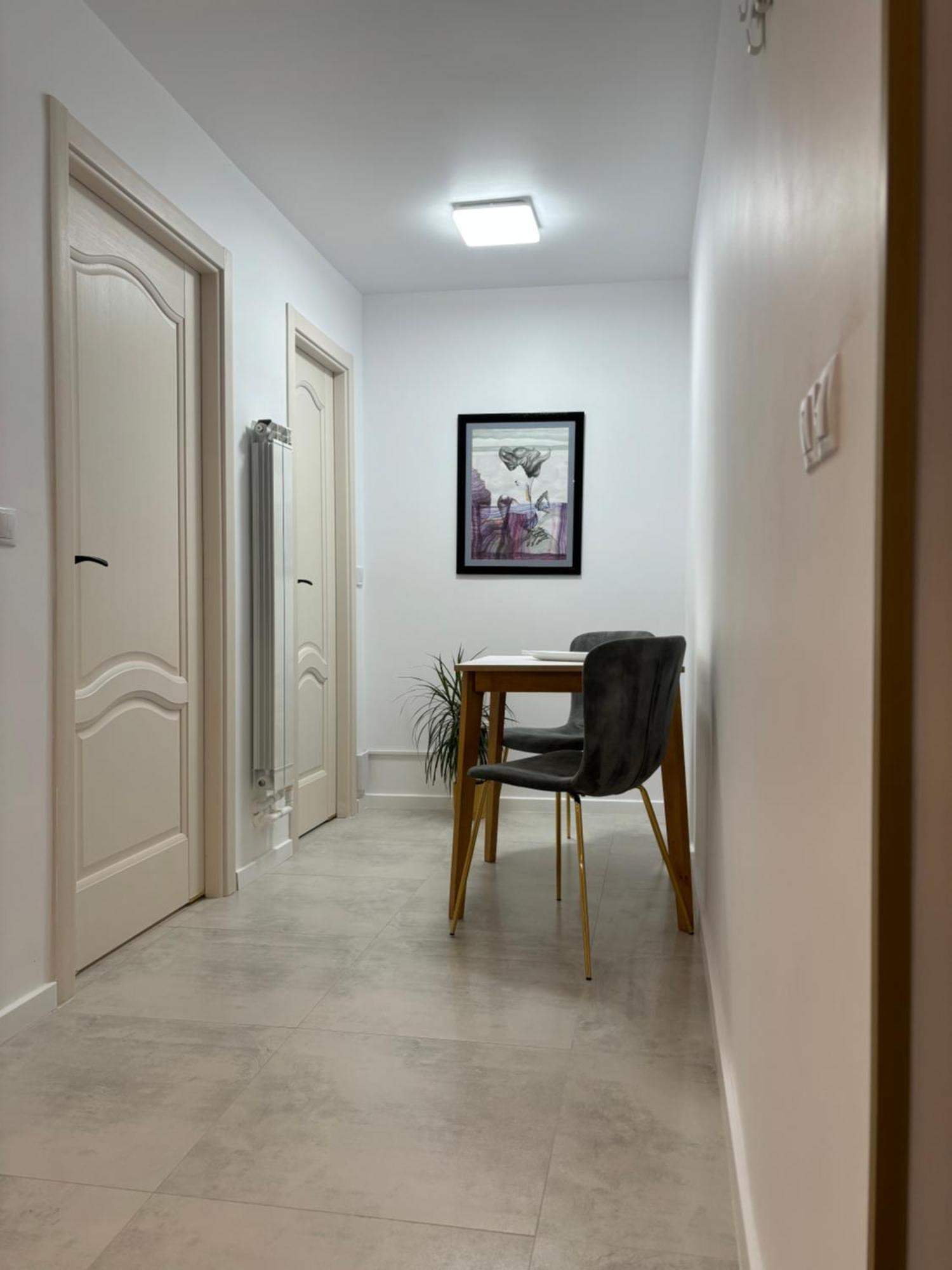 Apartament Luna เปียตราเนียมซ์ ภายนอก รูปภาพ